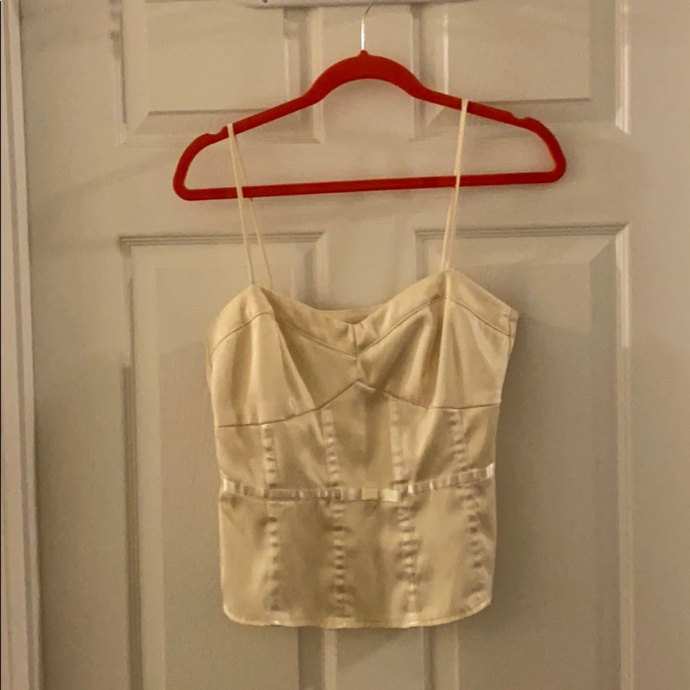 Cute spaghetti strap top in good condition